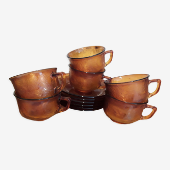 Amber cups and subcups