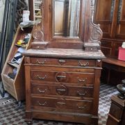 Dressing table chest of drawers