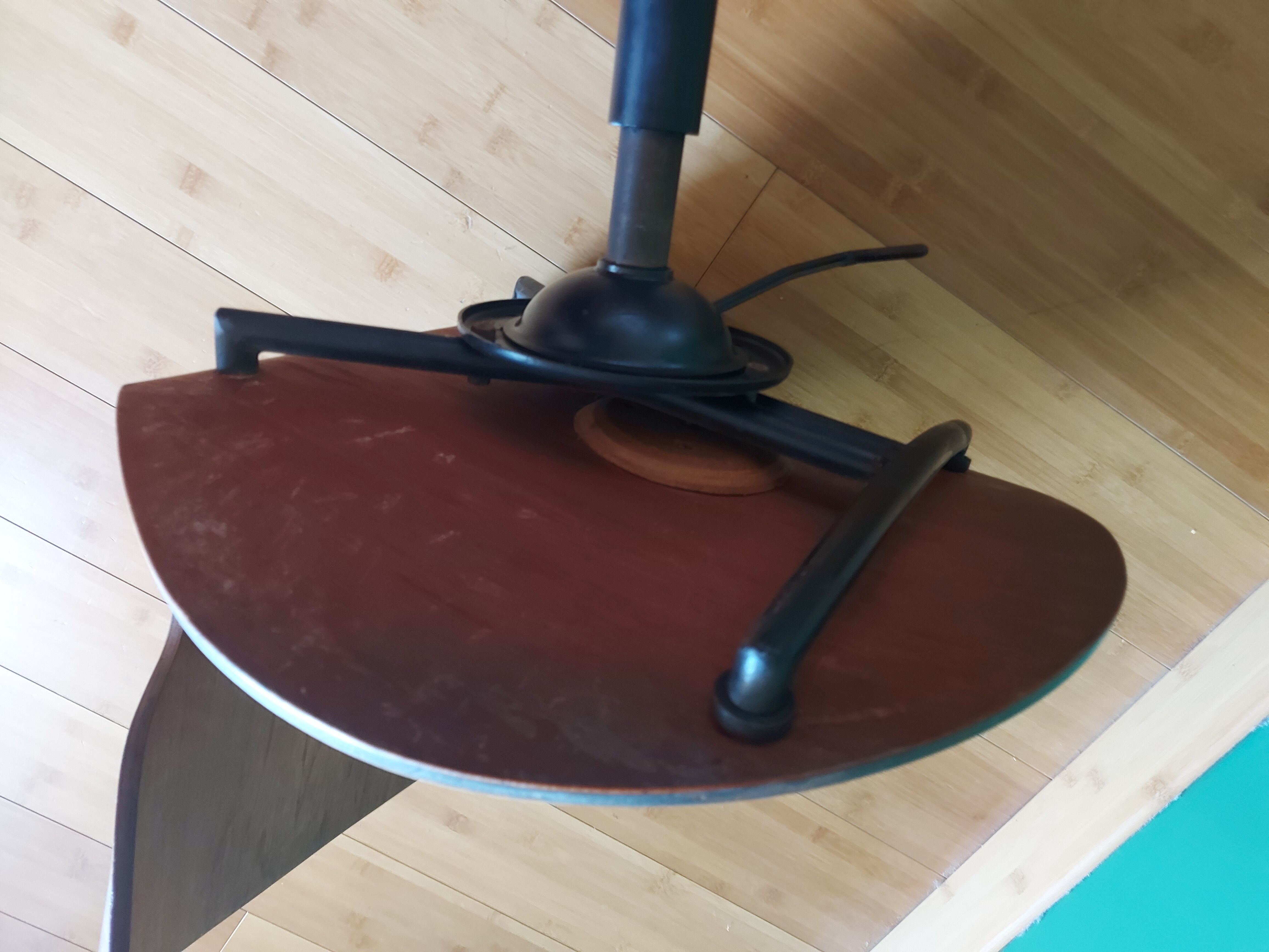 Chaise en bois courbé