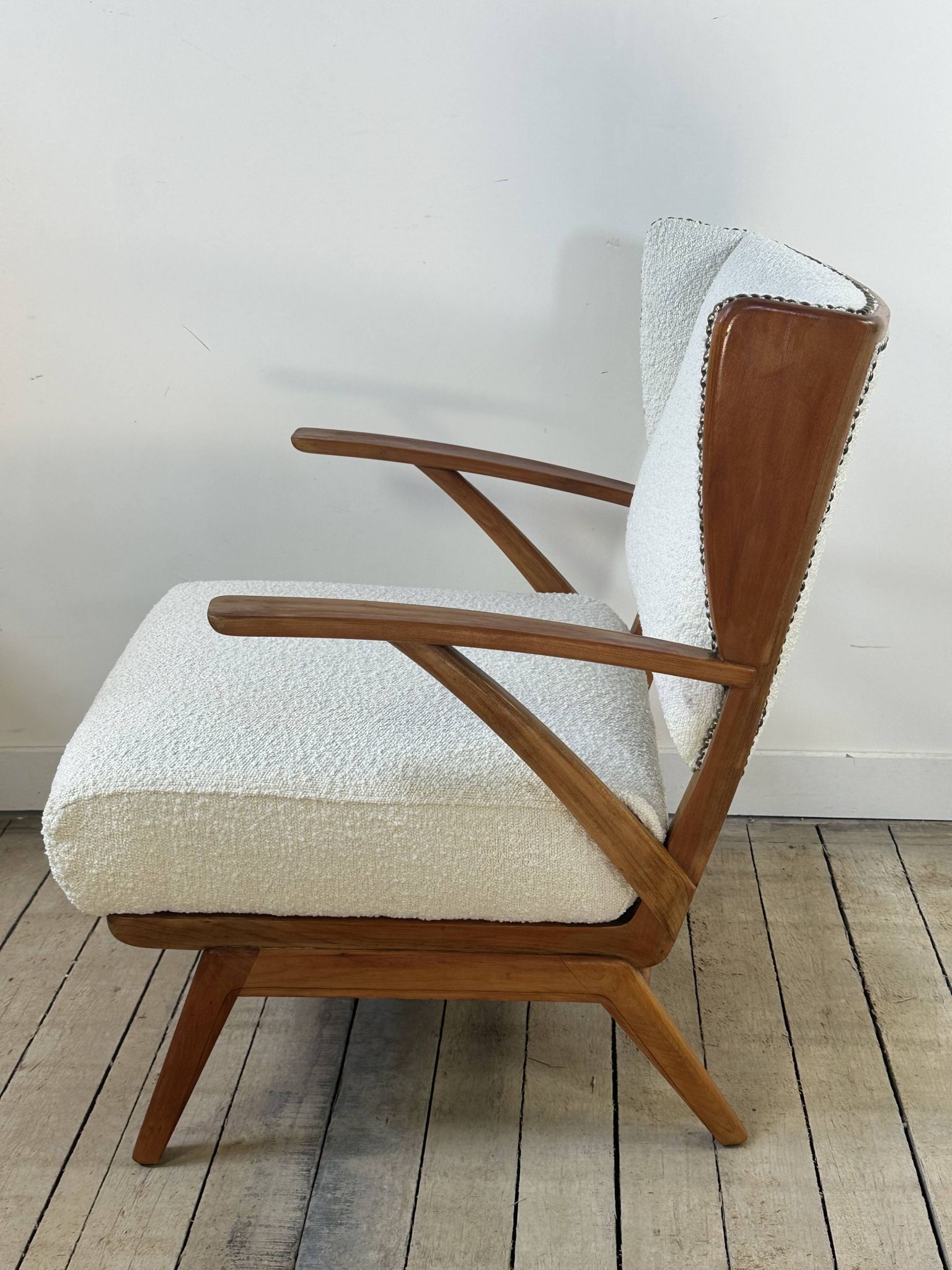 Fauteuils (la paire) bois et tissus bouclés 1950'S