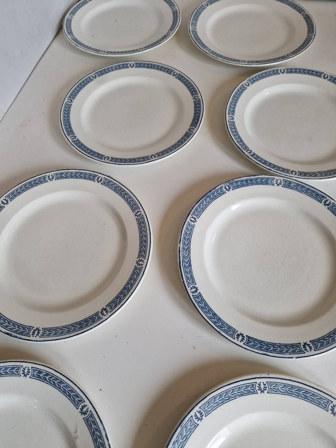 Set of 14 Terre de fer Salins plates, Castellane model