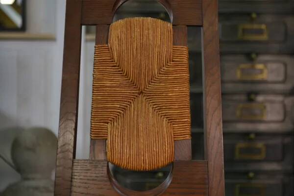 8 rustic oak chairs combining modern lines and Breton craftsmanship by a student of Joseph Savina 1950s