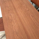Table en formica and 3 chairs