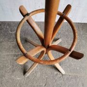 Freestanding coat rack by Thonet in brown wood, bentwood style, Hungary 1930s H185cm