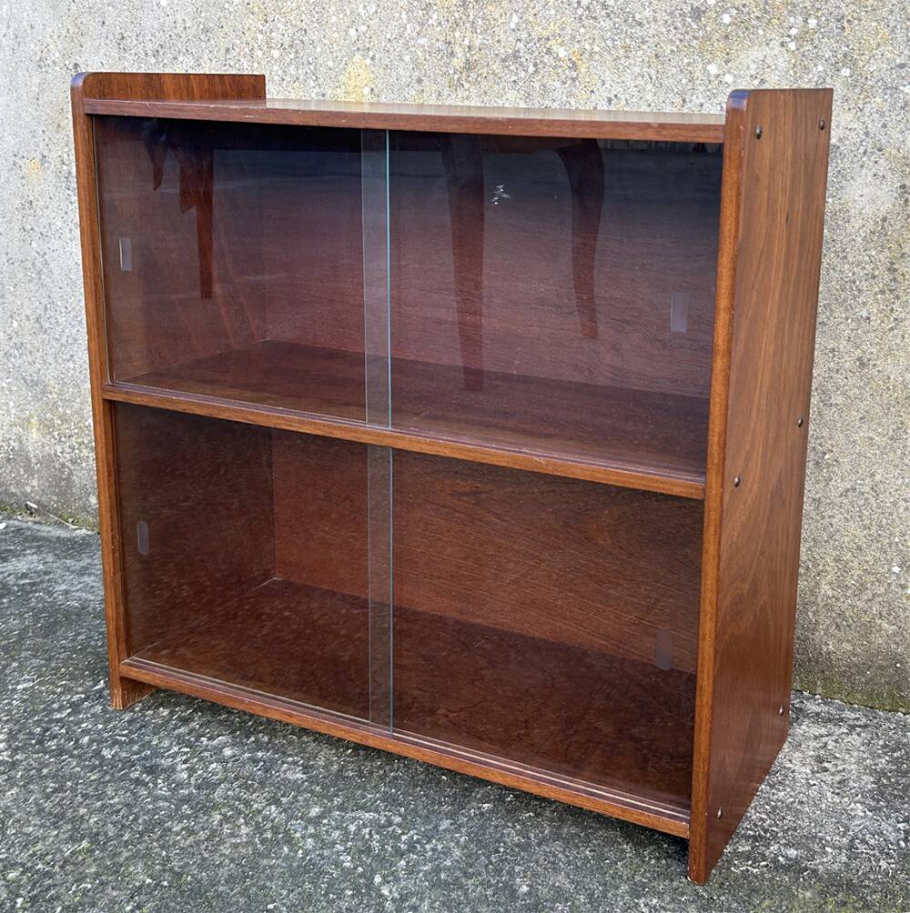 Glass bookcase, glass floor shelves by FD Rozaffy, 1960s