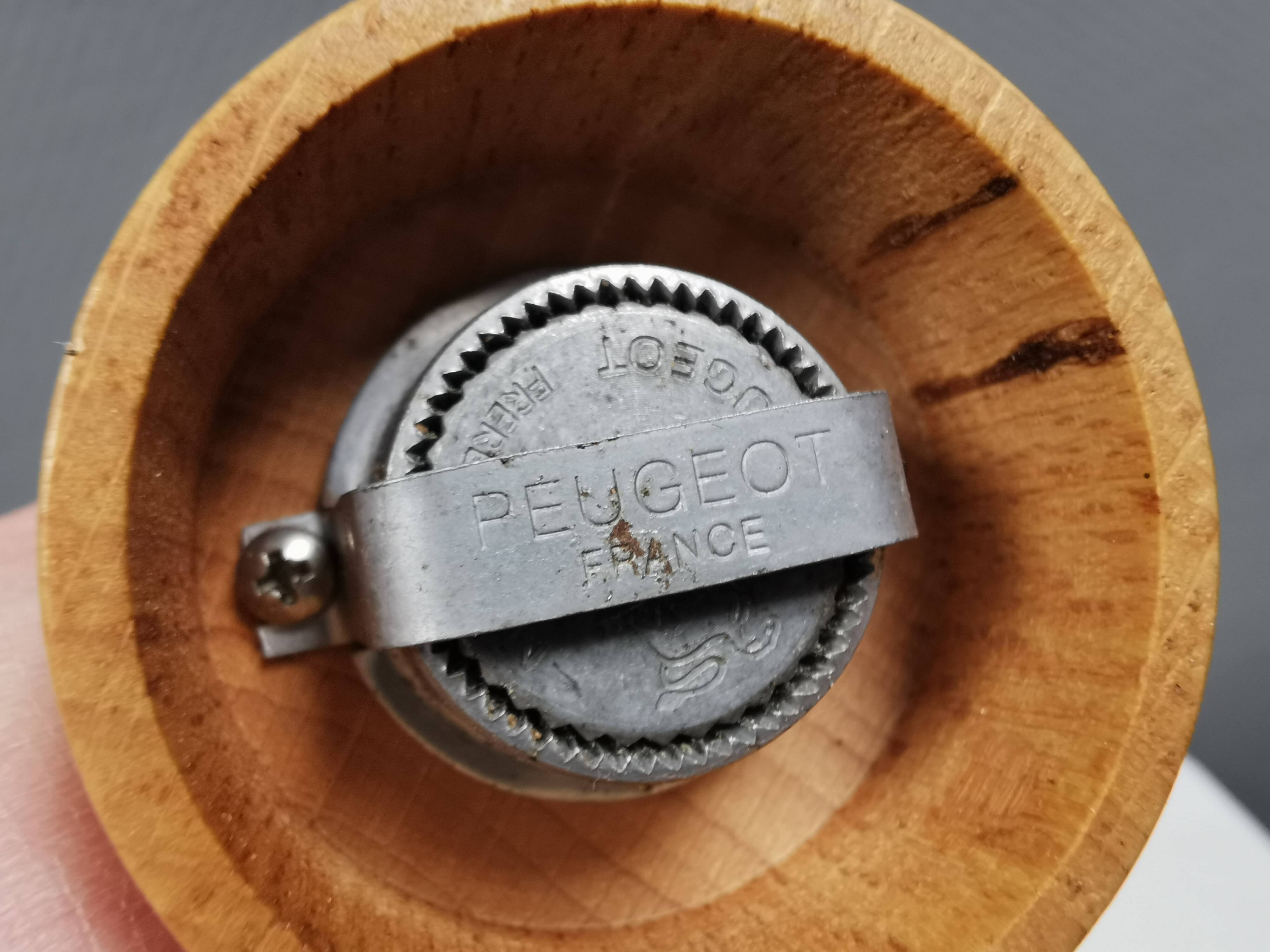 Salt and pepper set with Peugeot grinder.