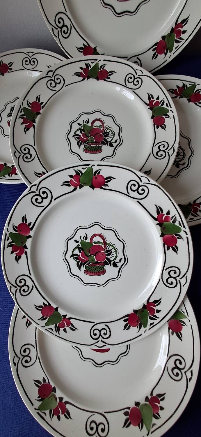 6 flat plates Boch Frères La Louvière. Melba