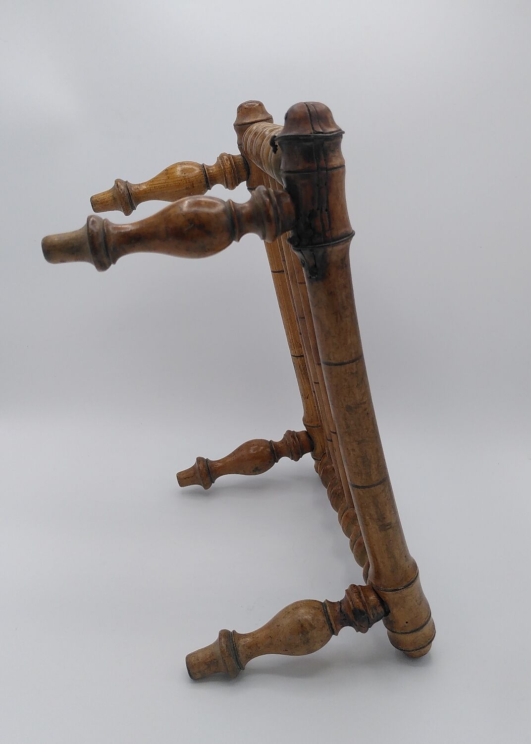 Bamboo imitation footrest