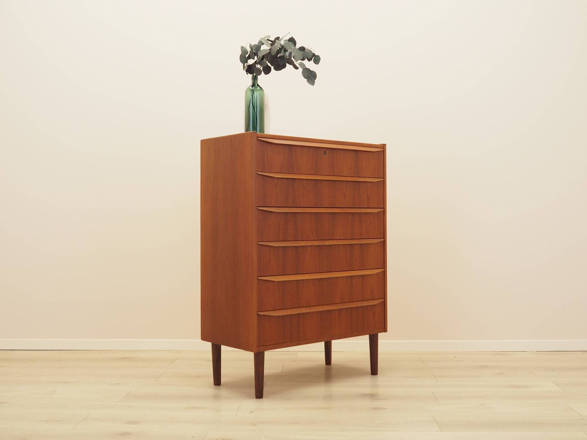 Commode haute en teck danois des années 1960