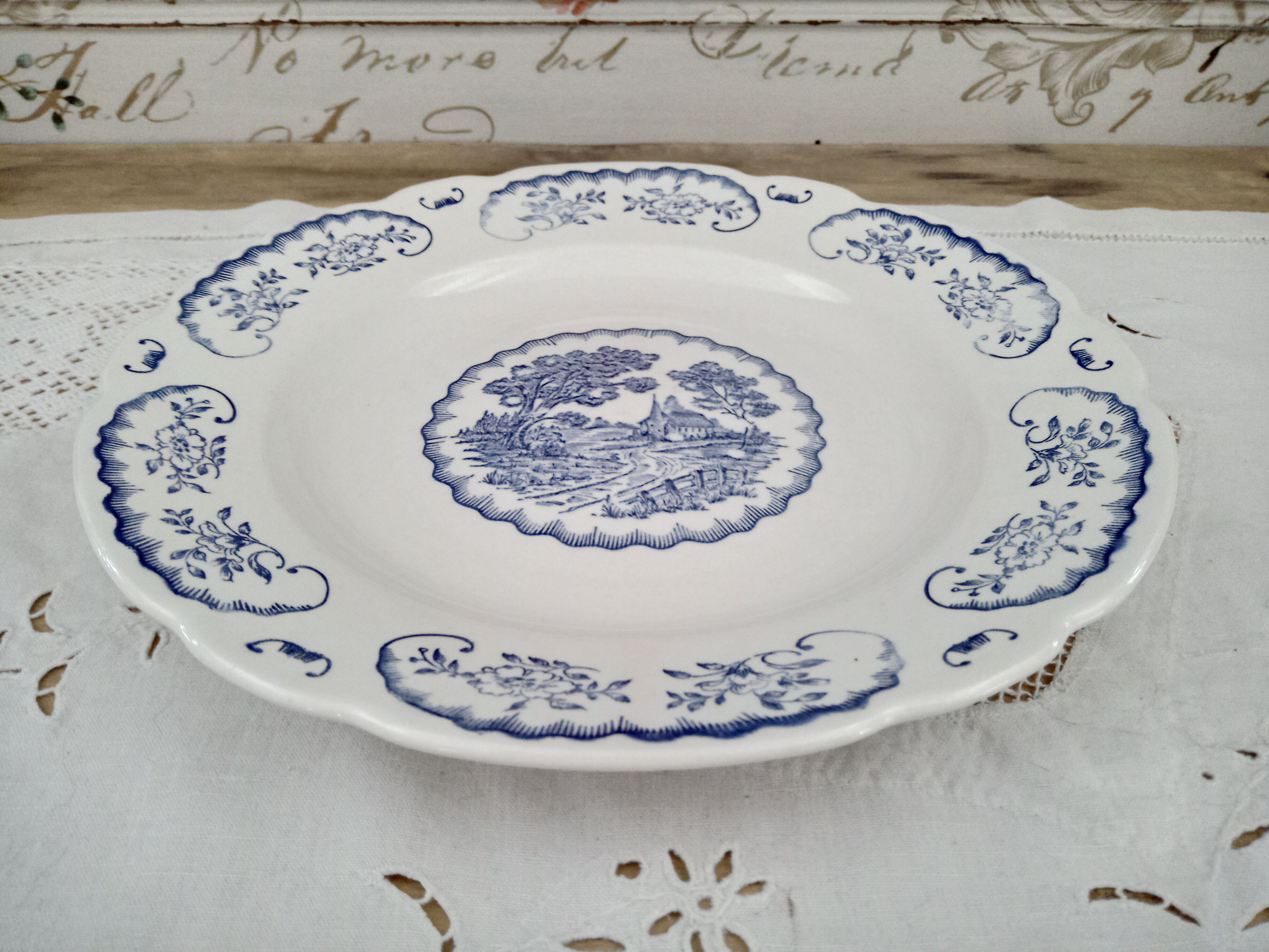Plat rond creux Digoin Sarreguemines modèle Bernadette