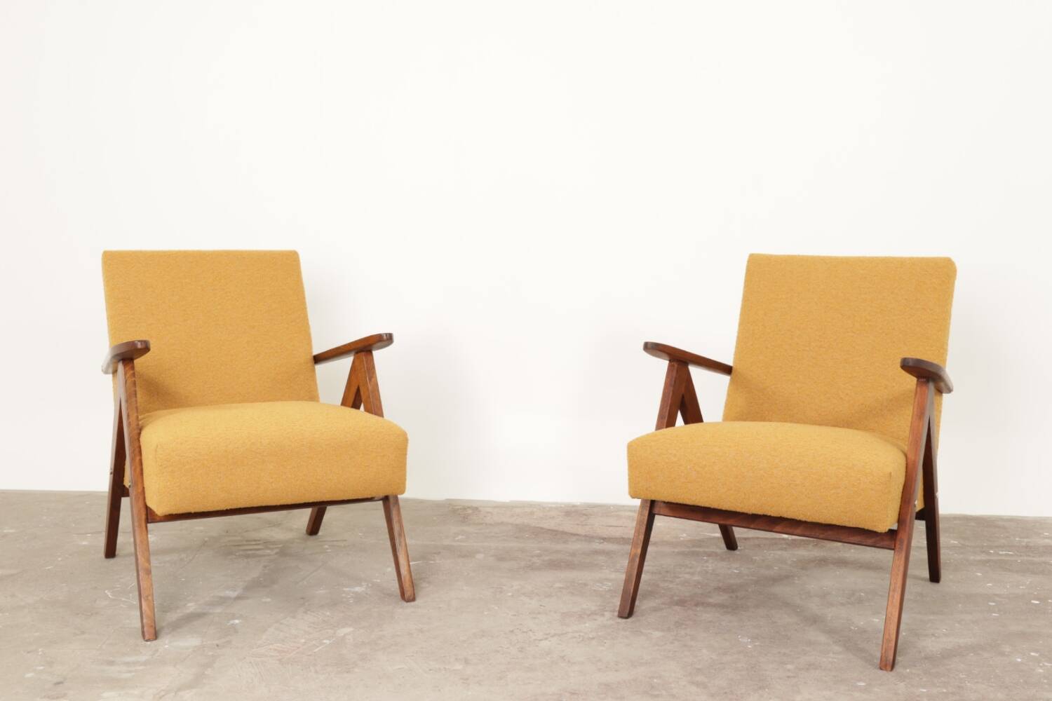 Vintage armchair, mustard yellow, curly zigzag pattern, set of 2