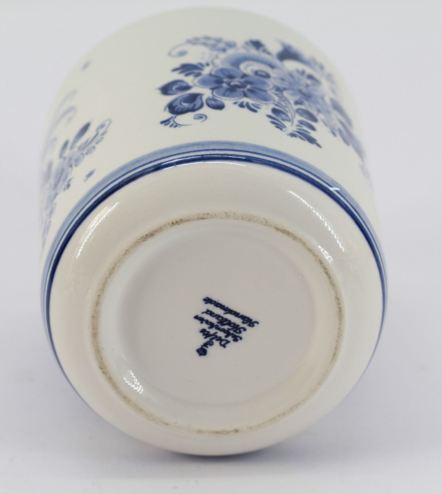 Delft ceramic pot