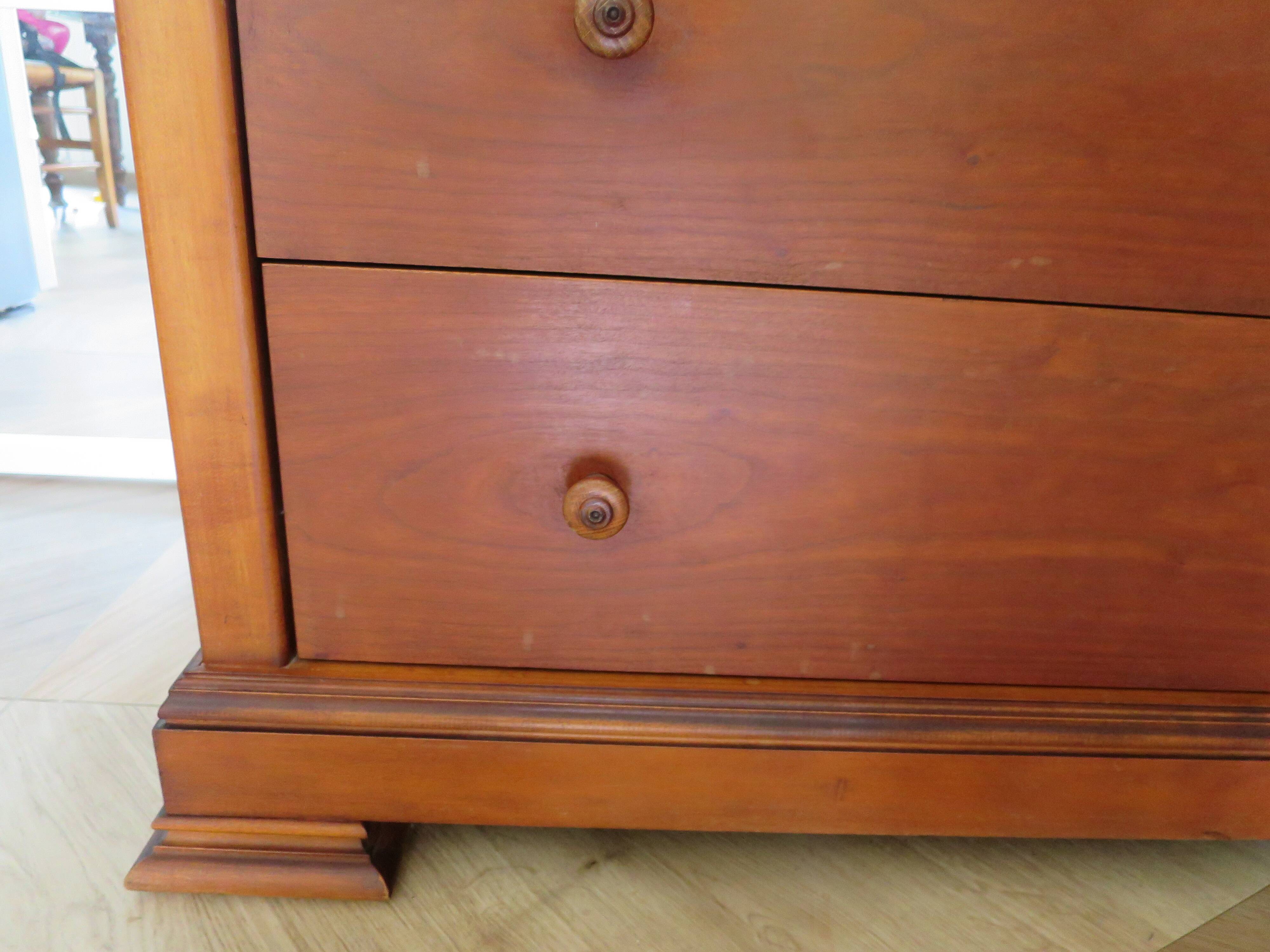 Elegant cherry wood chest of drawers – 3 drawers – 80s