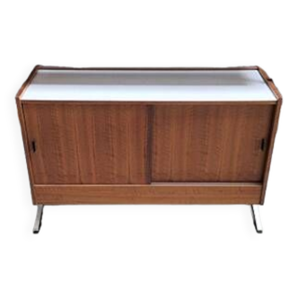 2-door sideboard with shelf