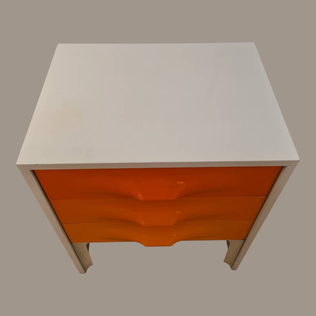 Vintage commode by Raymond Loewy from the 1970s.