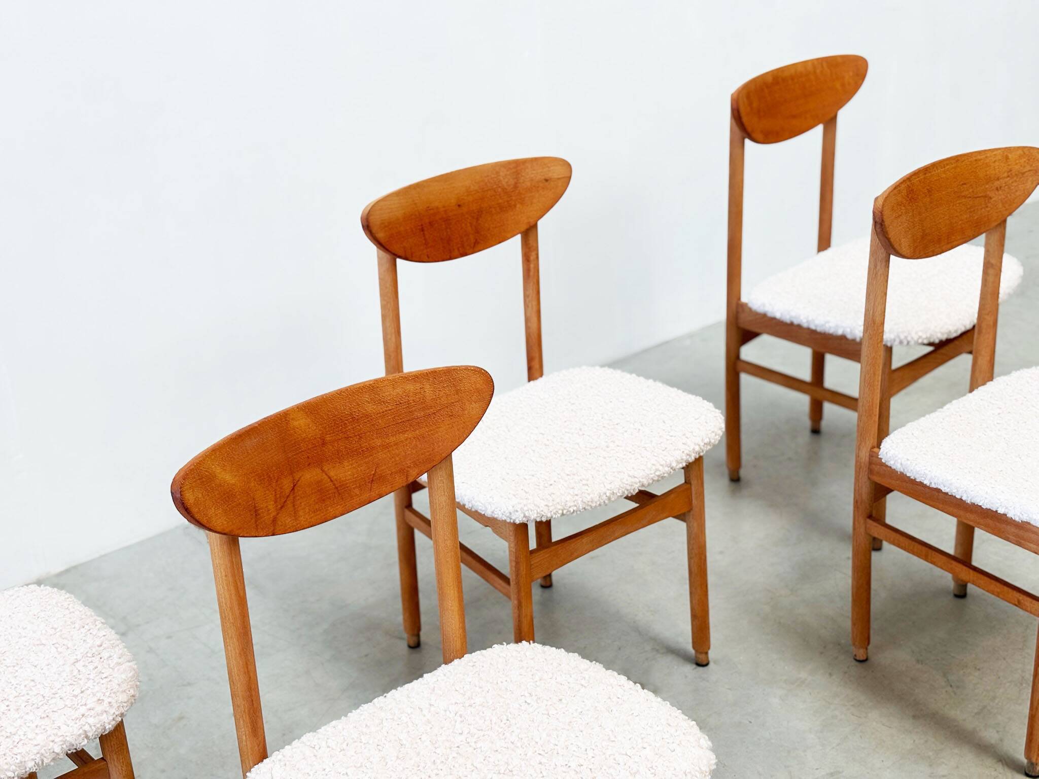 Ensemble de six chaises de salle à manger italiennes