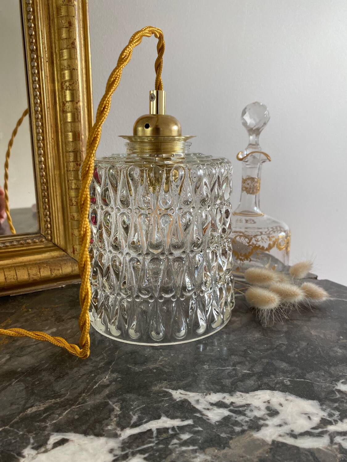 Walking lamp with vintage transparent glass globe