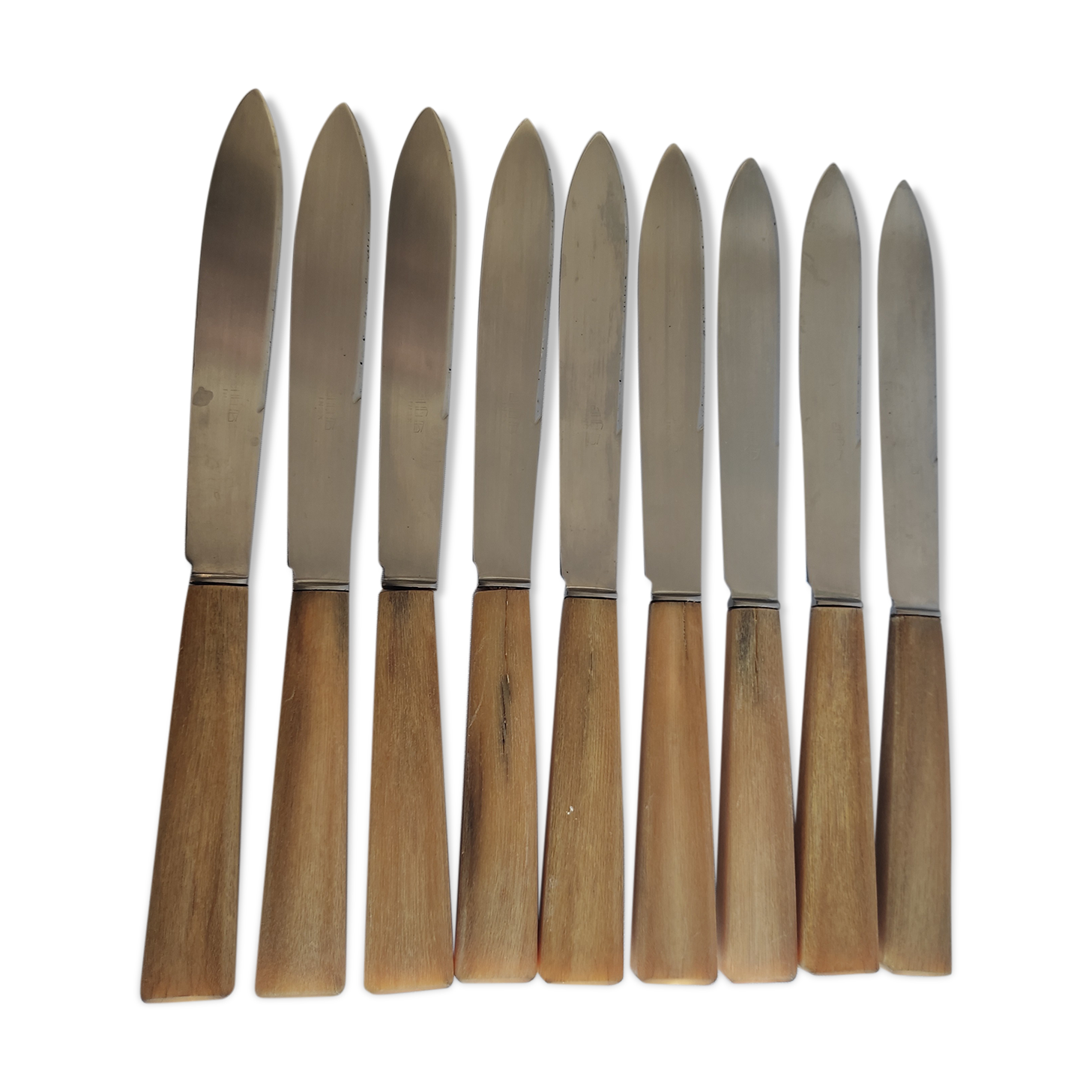 Lot 9 stainless steel horn knives