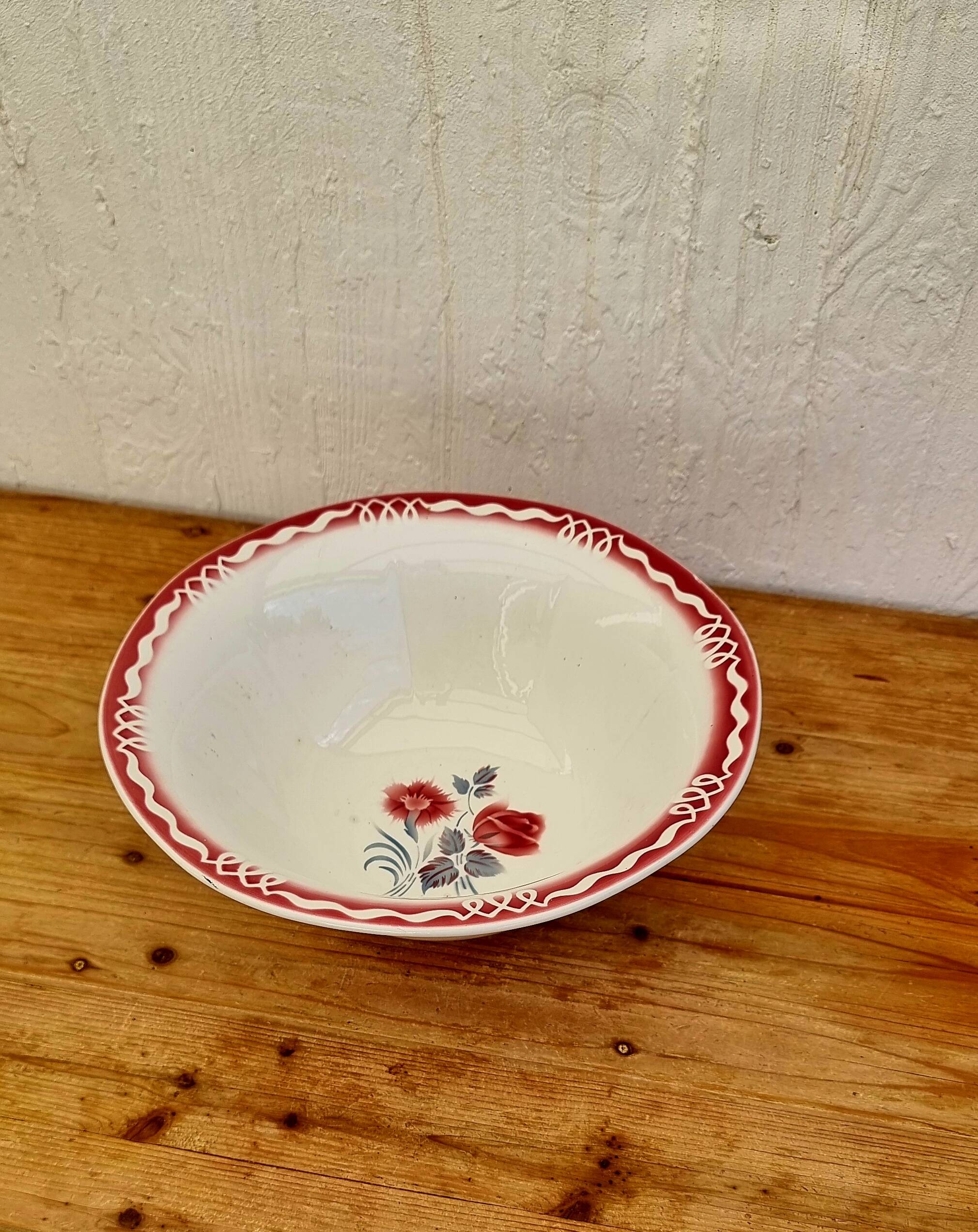 Large salad bowl Digoin Sarreguemines Marjolaine model