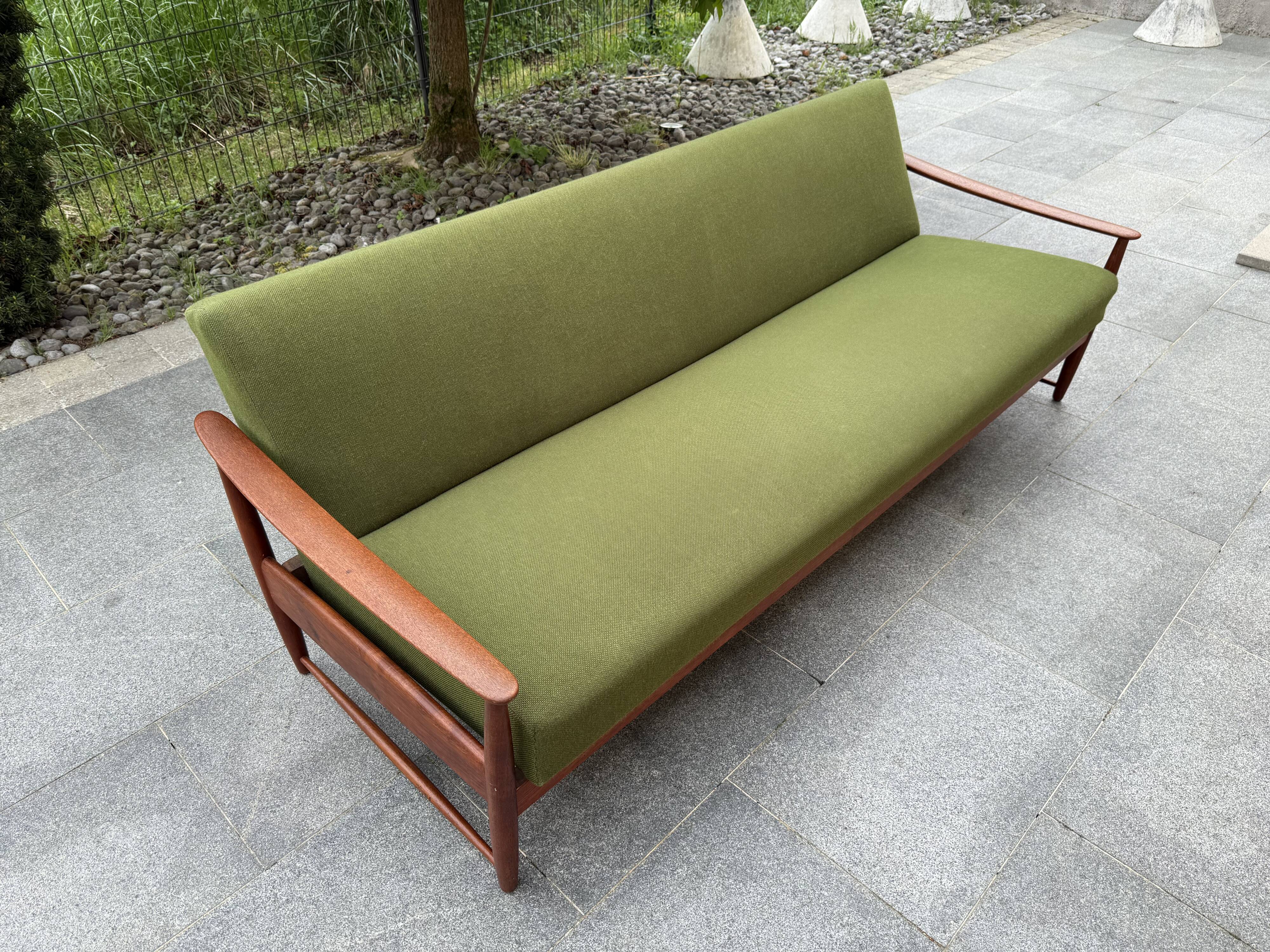 Scandinavian daybed from the 1960s.