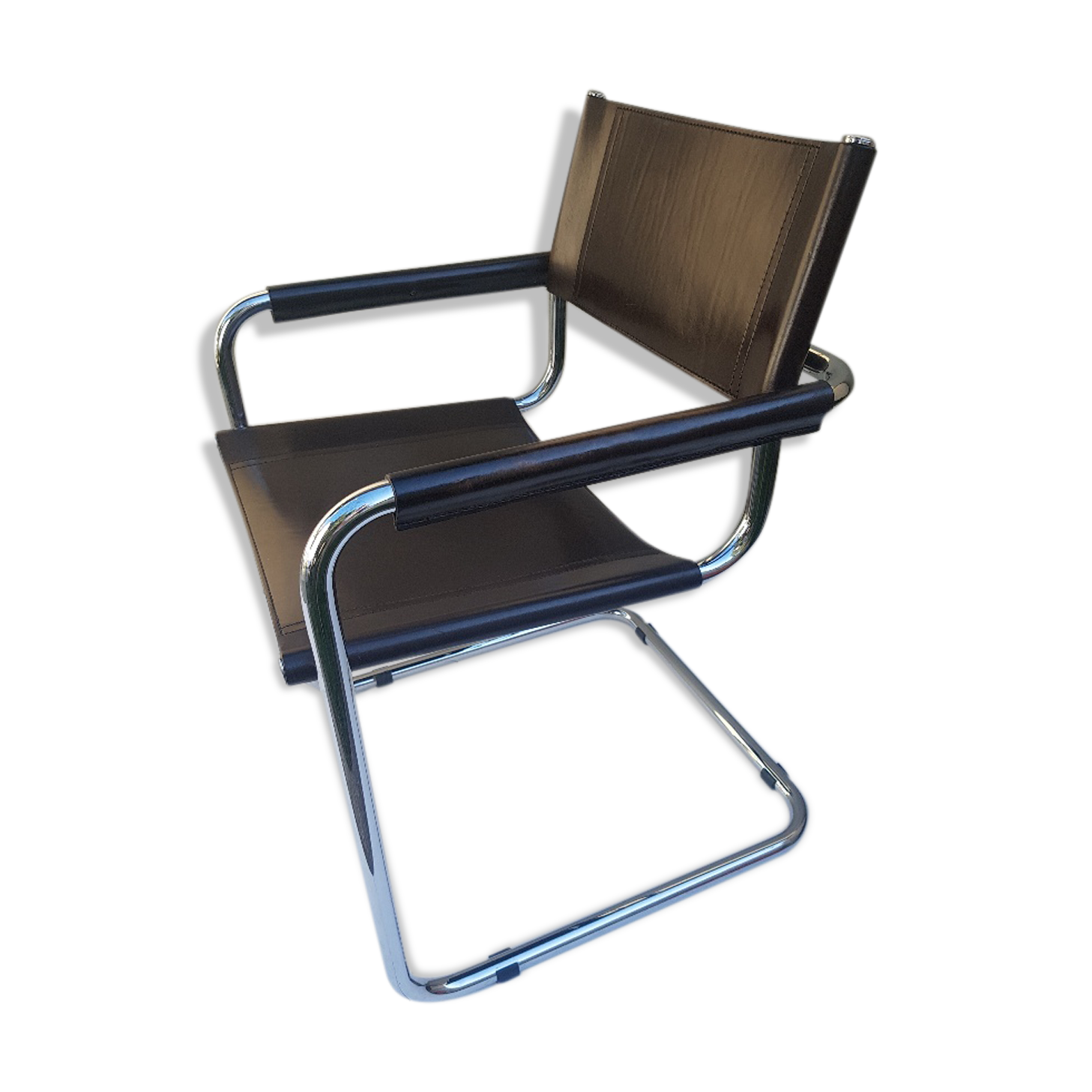 Fasem brown leather chair