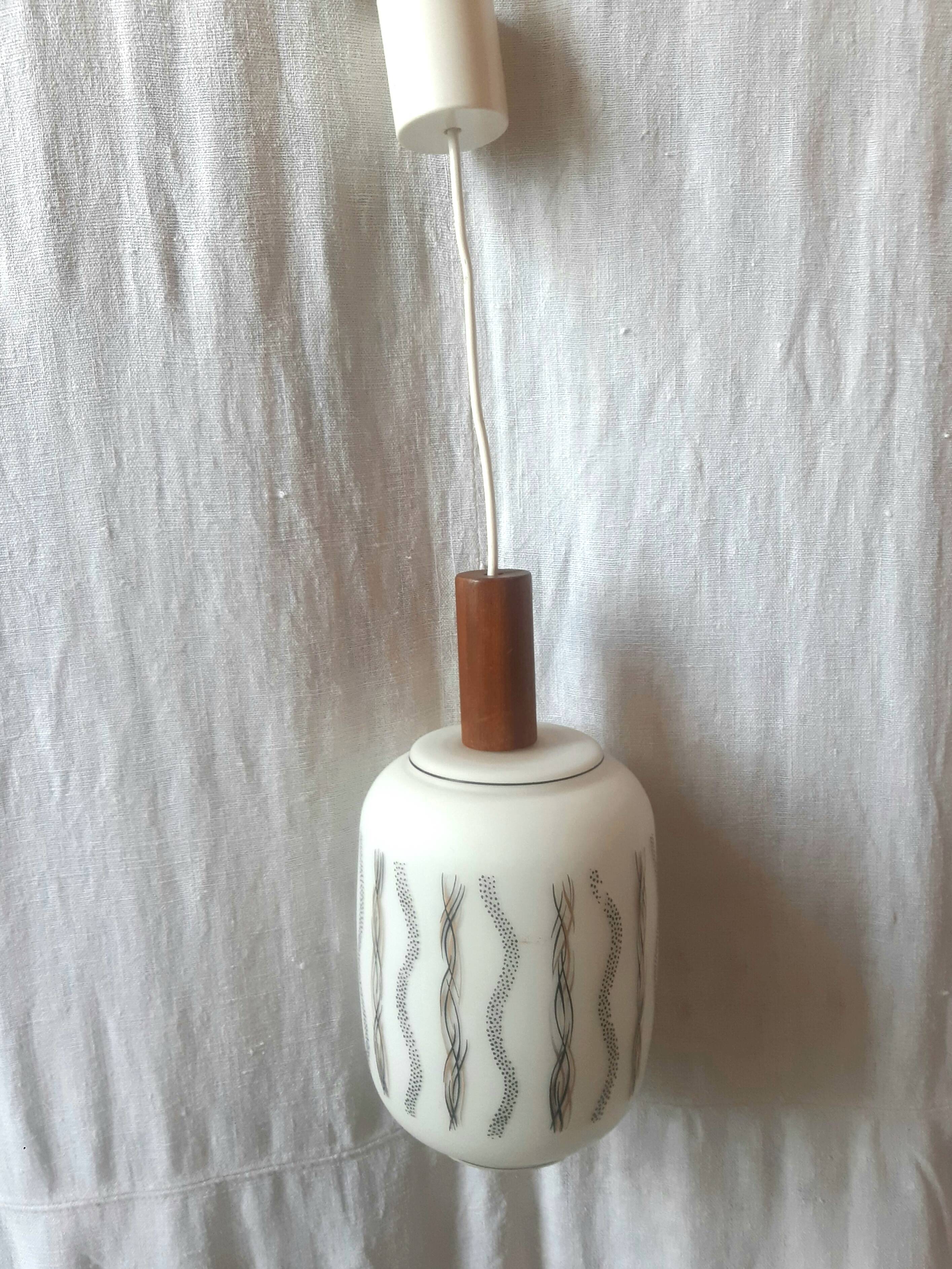 Suspension vintage opaline