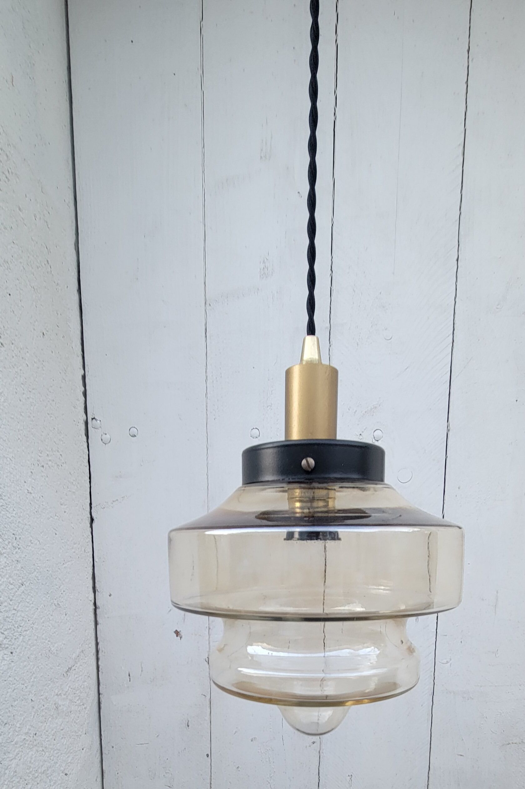 Amber glass pendant lamp