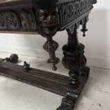 Bureau renaissance en chene sculpté XIX siècle
