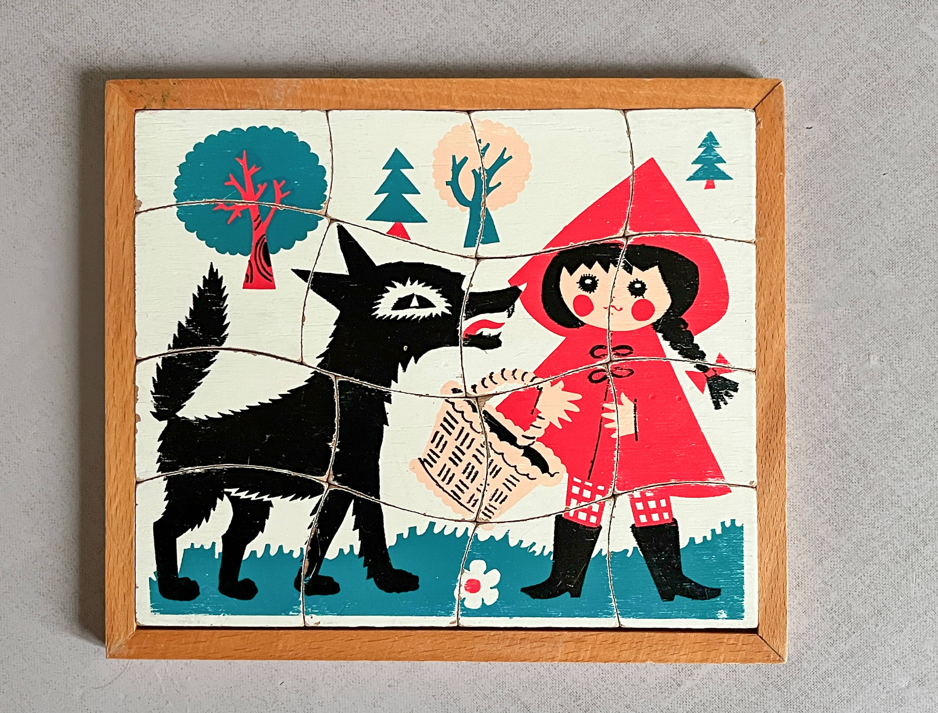 Wooden frame puzzle from the 1940s/50s depicting Little Red Riding Hood.