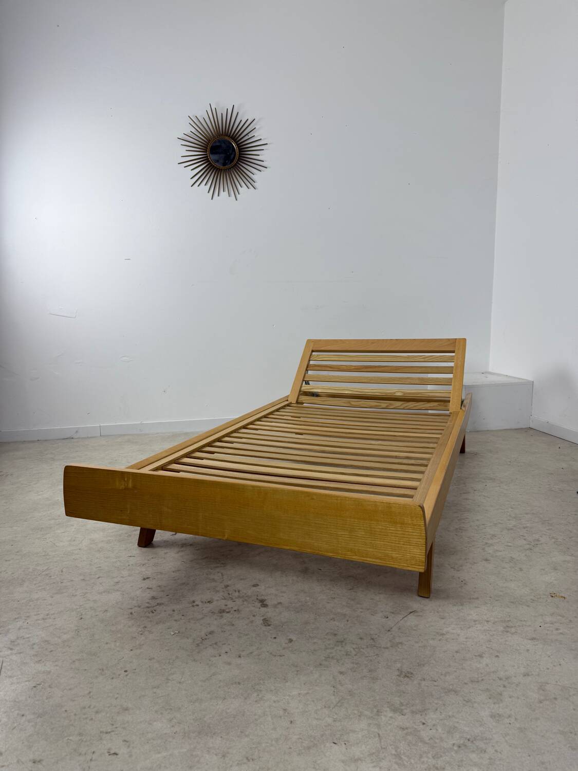 Ancienne banquette Daybed / lit réglable en bois design Holma vintage années 60