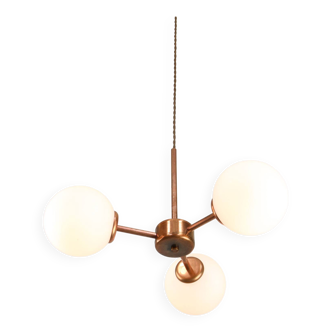 Lustre italien moderne du milieu du siècle en cuivre et verre opalin, années 1960