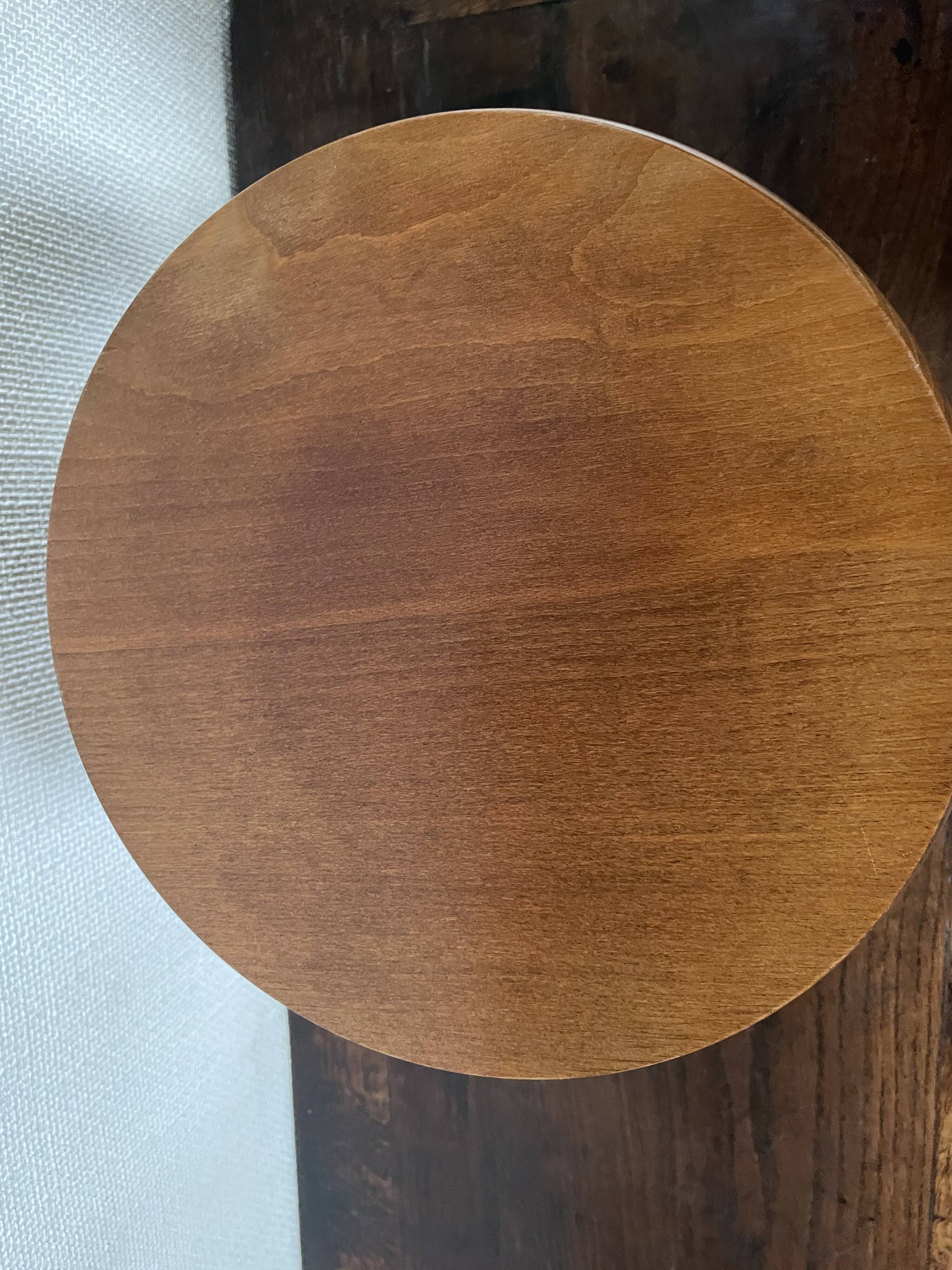 Tabouret tripode