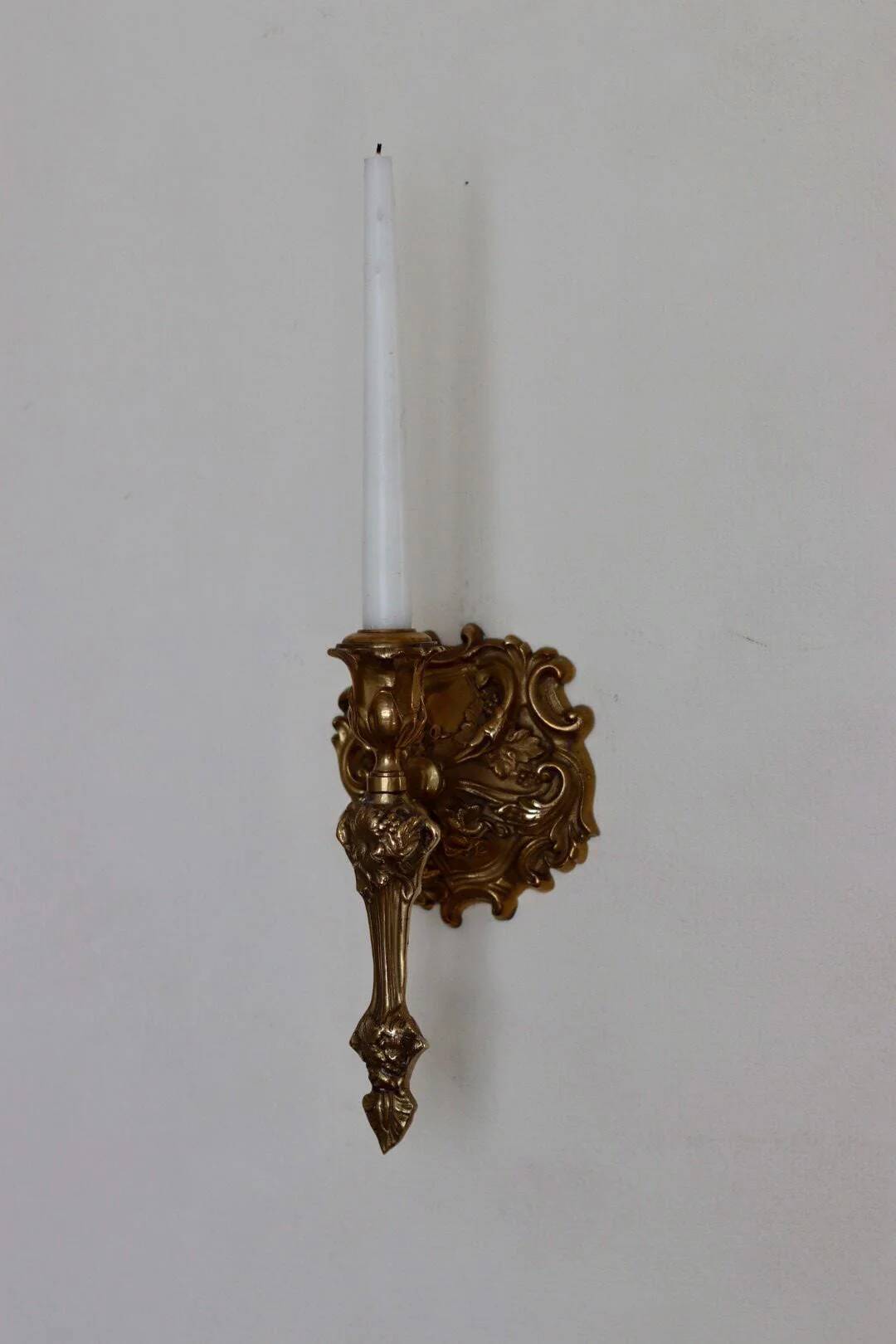 Swedish wall sconce in brass, mid-20th century.