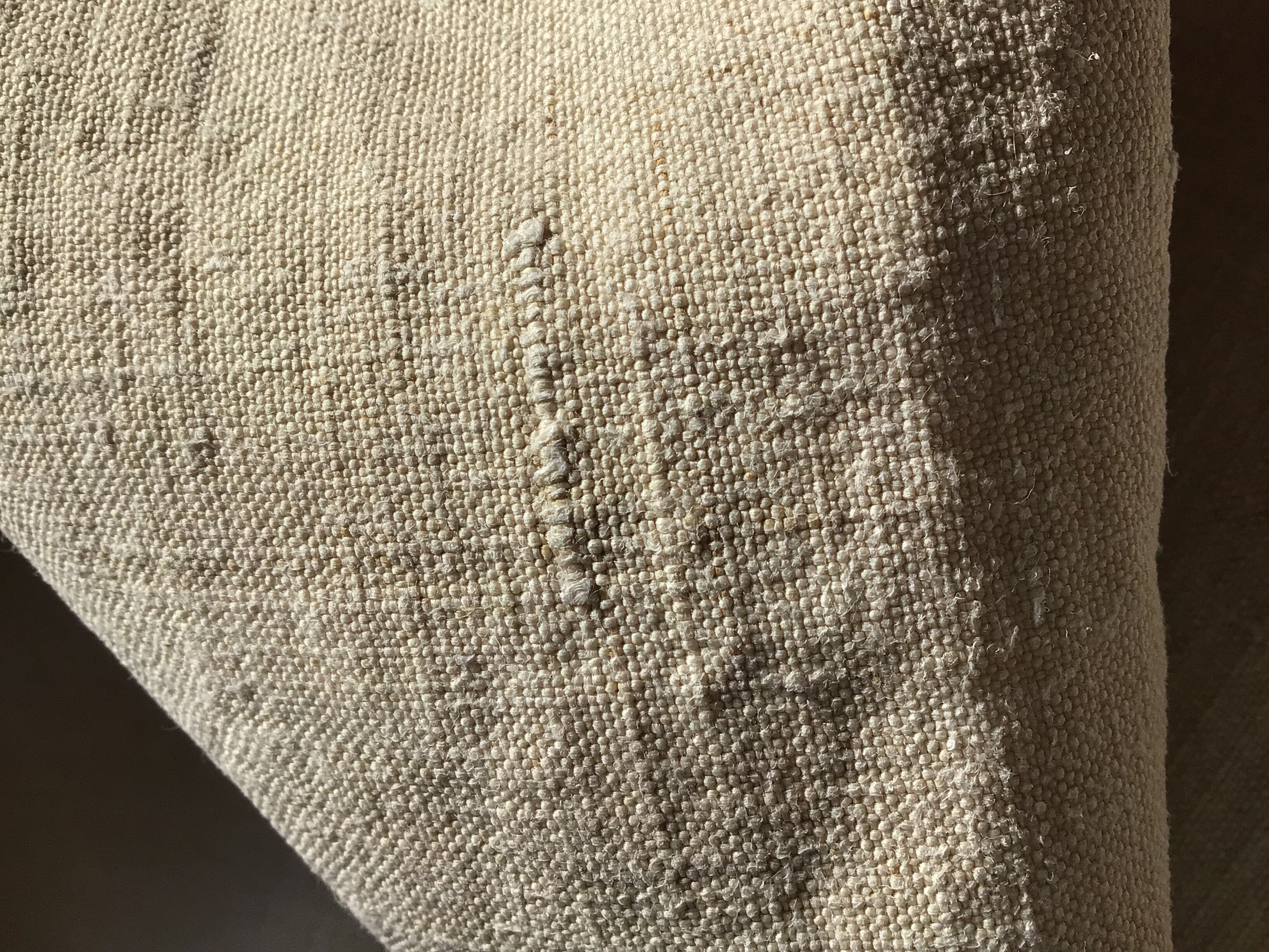 Hemp sheet embroidered MR very old seam central days crossed