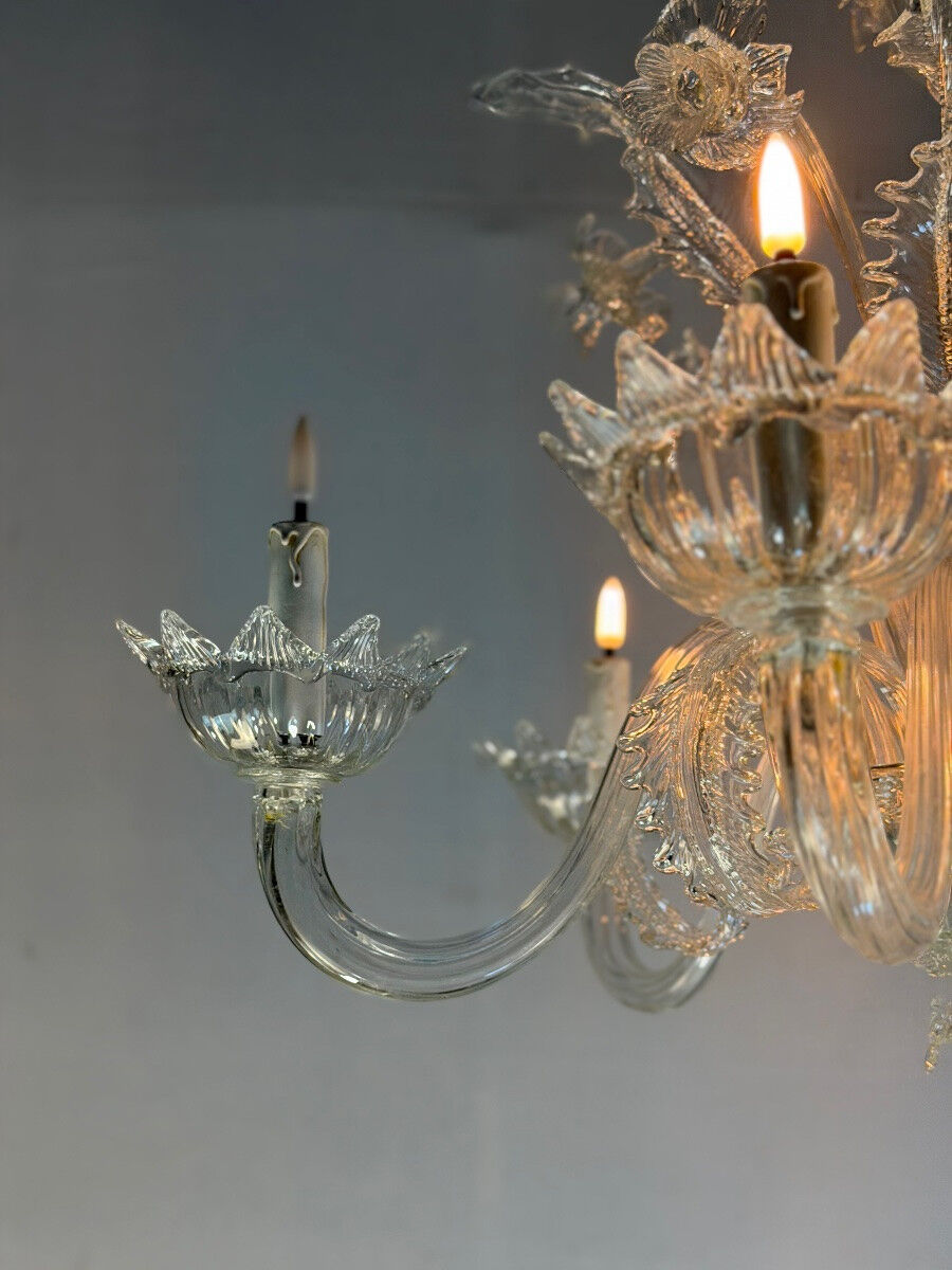 Venetian chandelier in Murano glass, 6 light arms, new electrification, circa 1930.