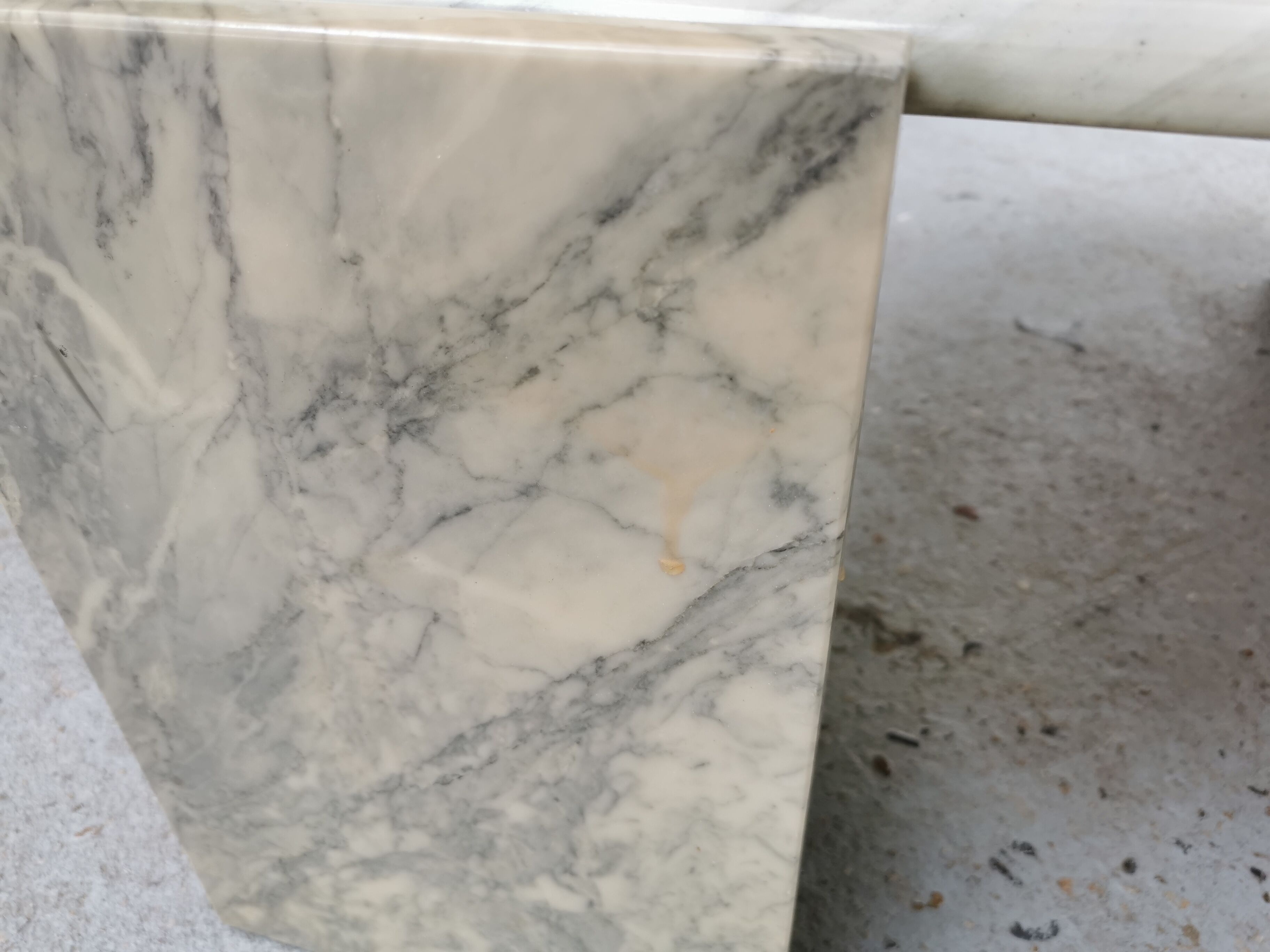 Table basse en marbre Roche Bobois