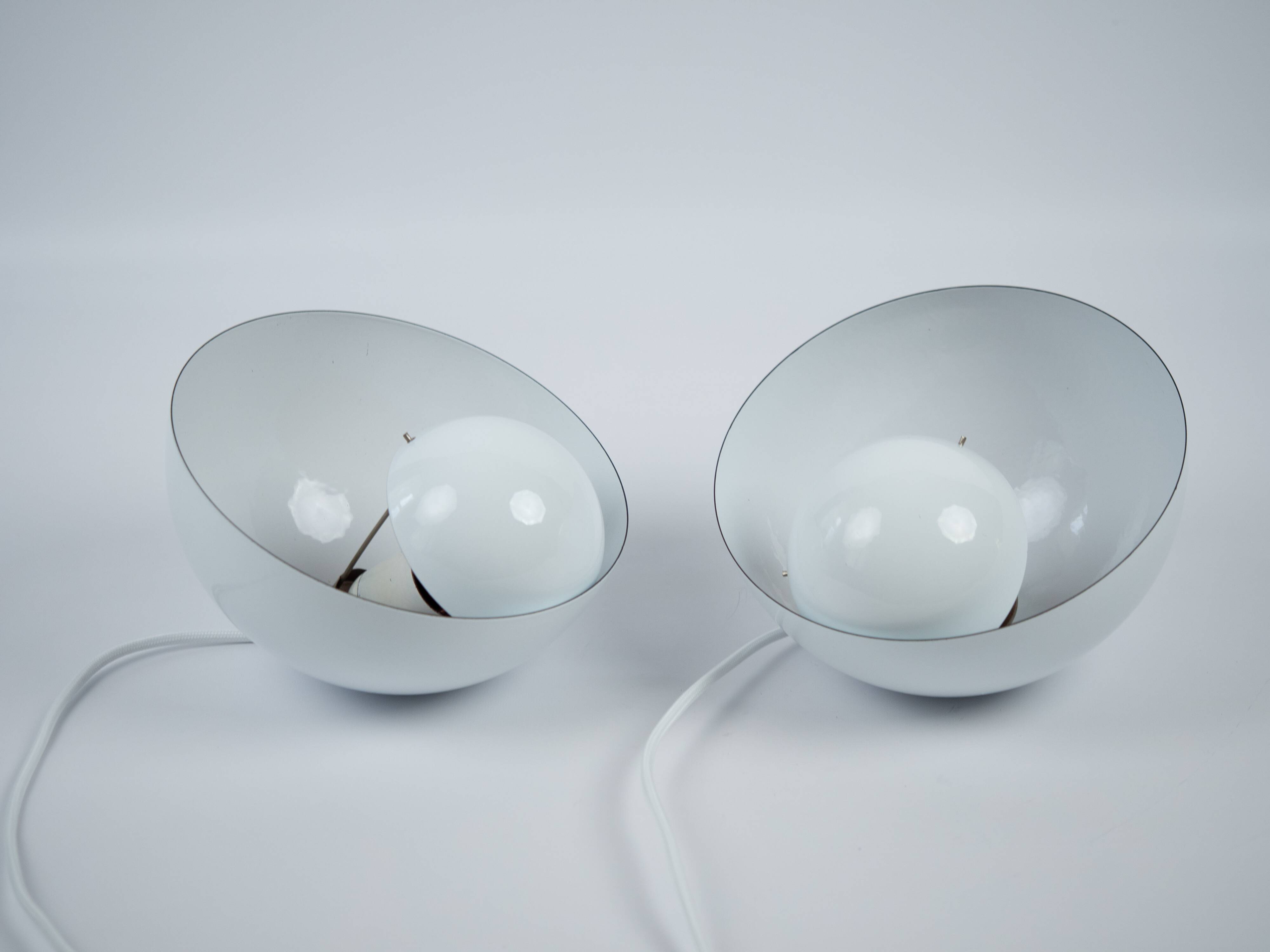 Pair of 2 Flowerpot lamps from Denmark by Verner Panton, Louis Poulsen, 1968