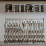 Ménagère Guy Degrenne collection fuse, 128 couvert métal argenté