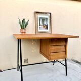 Scandinavian hitier style office