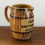 Pitcher of advertising bistro