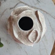 Vase rond en céramique mate