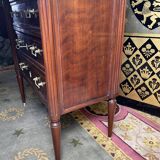 Commode en acajou de style Louis XVI restaurée