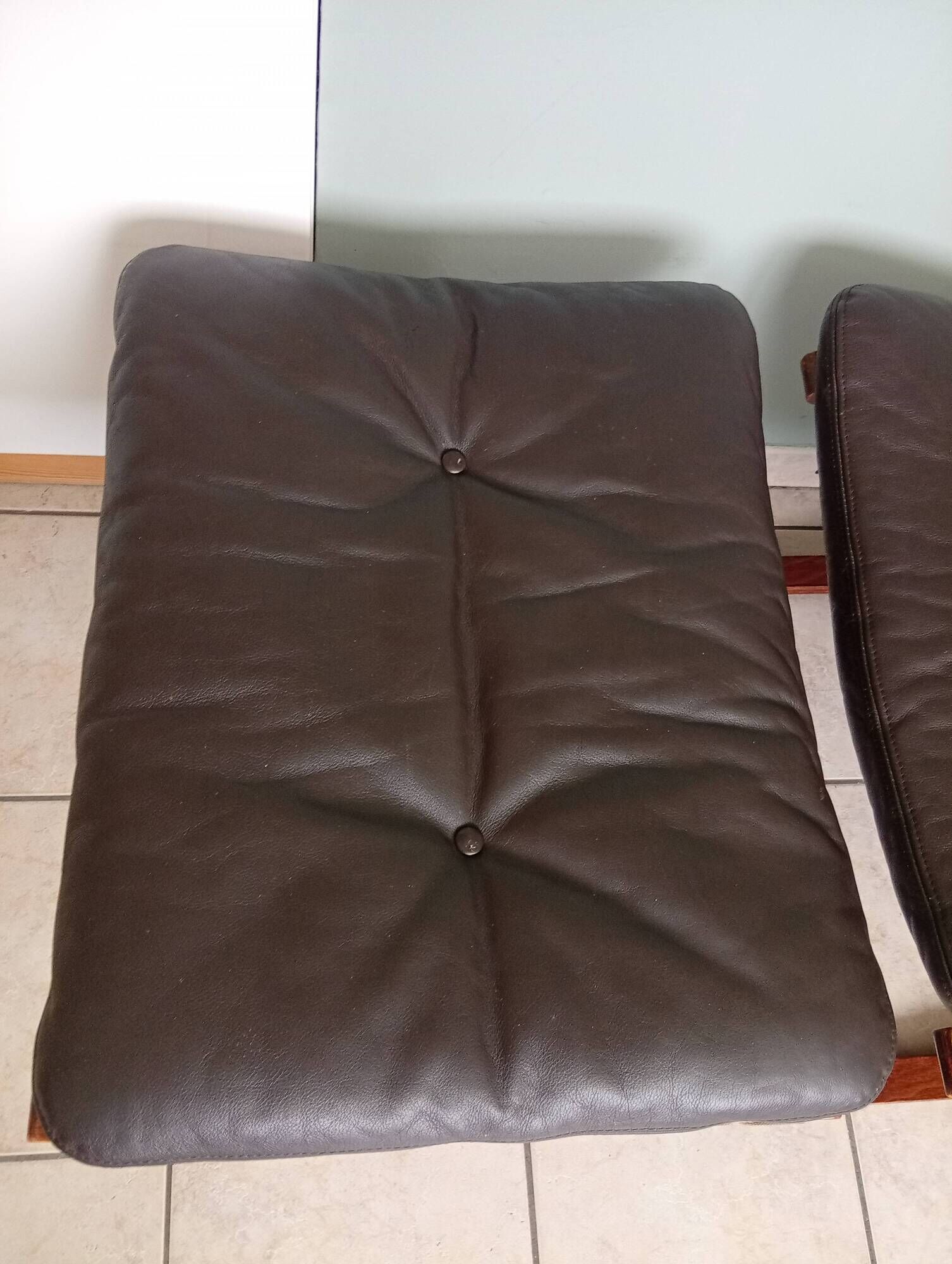 Fauteuil Ingmar Relling chauffeuses et Ottoman bois vintage scandinave