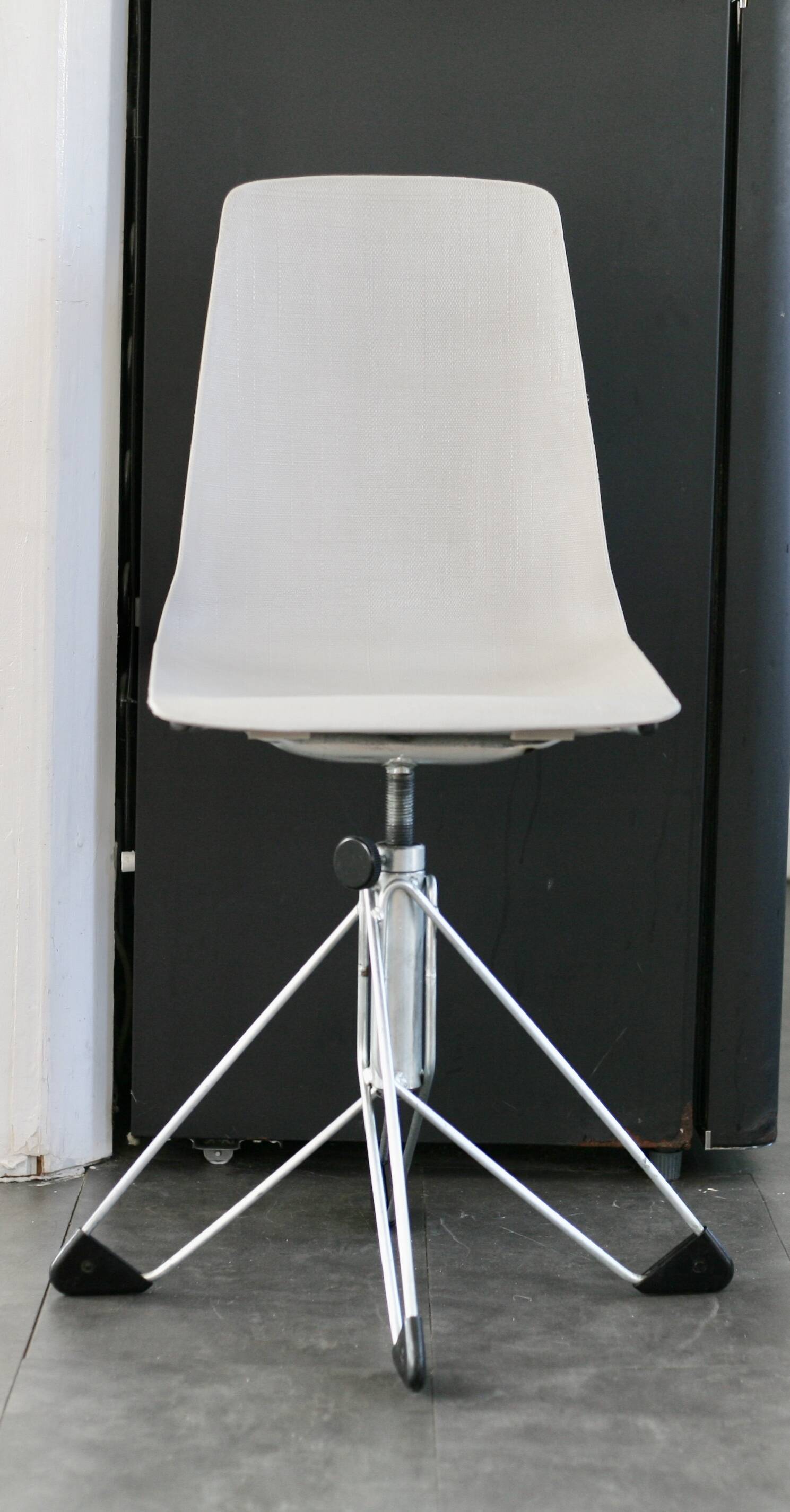 "Space Age" swivel chair, France, 1960s