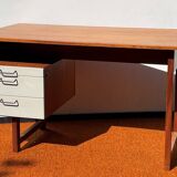 Pastoe desk. vintage 70s
