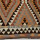 Grand kilim vintage motifs géométriques, tons terre et bleu pastel