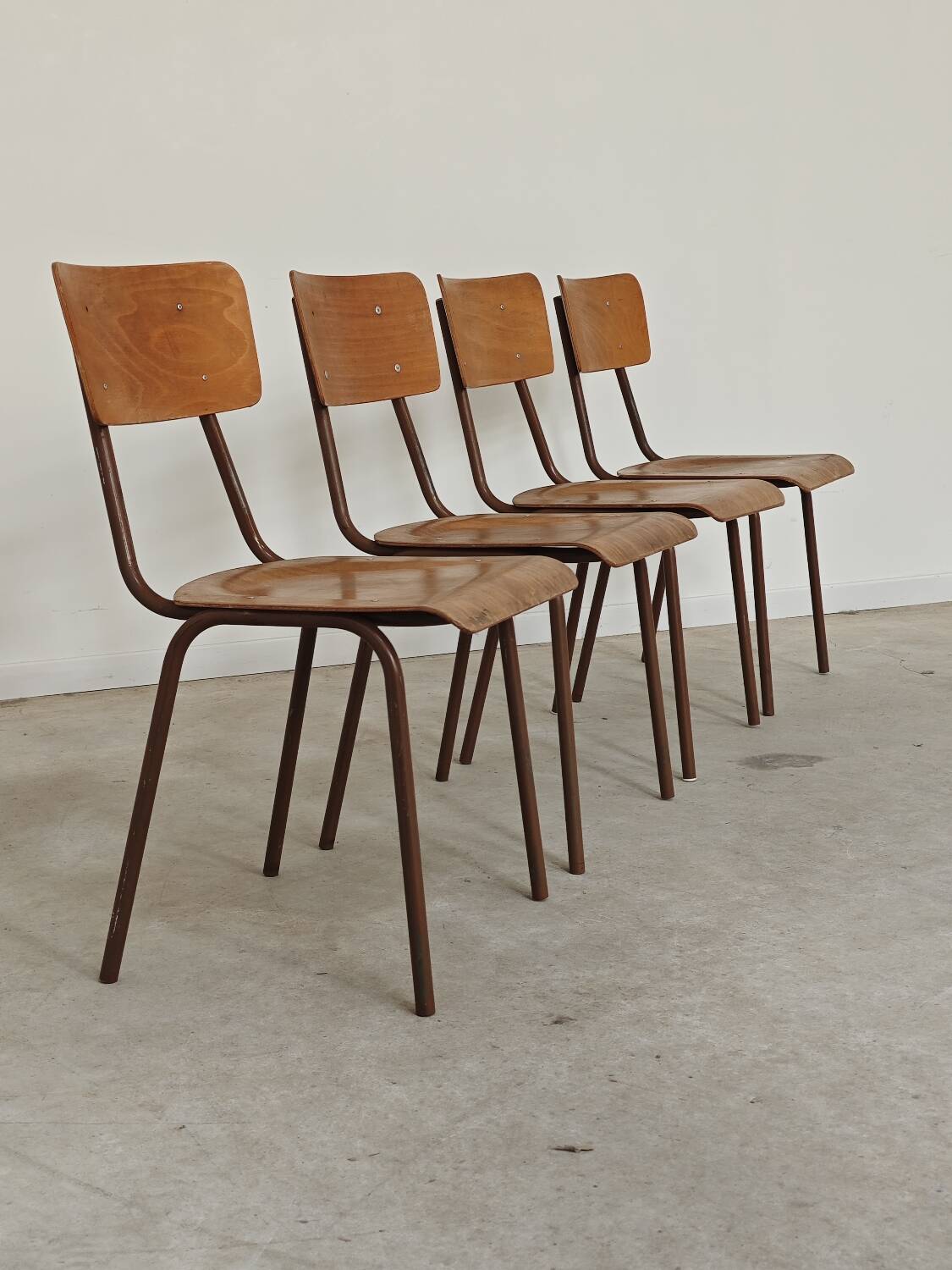 Set of 6 Czech school chairs in metal and wood, Kovona bistro style.