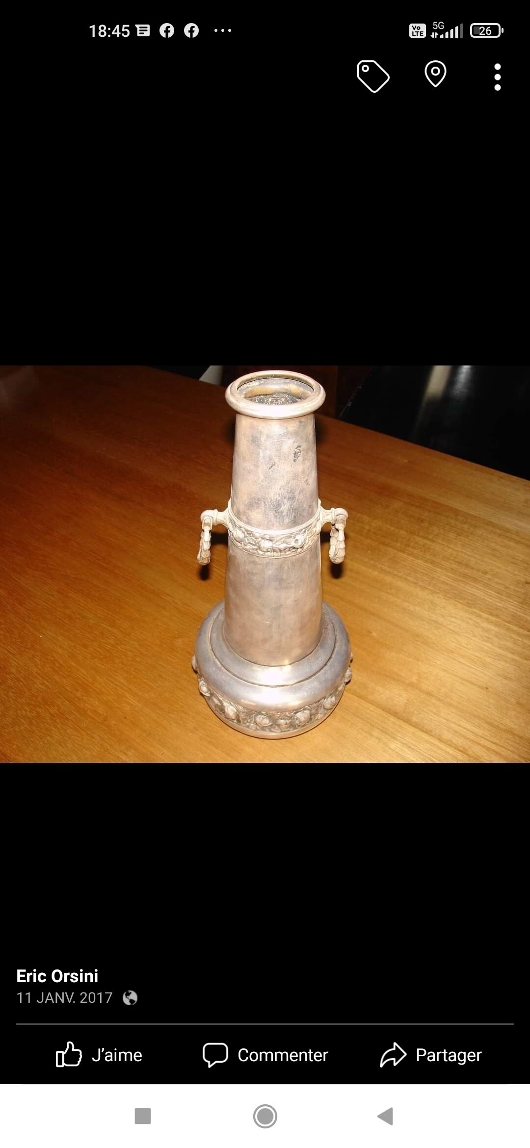 Silver-plated metal vase with floral motifs, made in 1912 by Tramboule & Choquet (silversmith's hallmark)