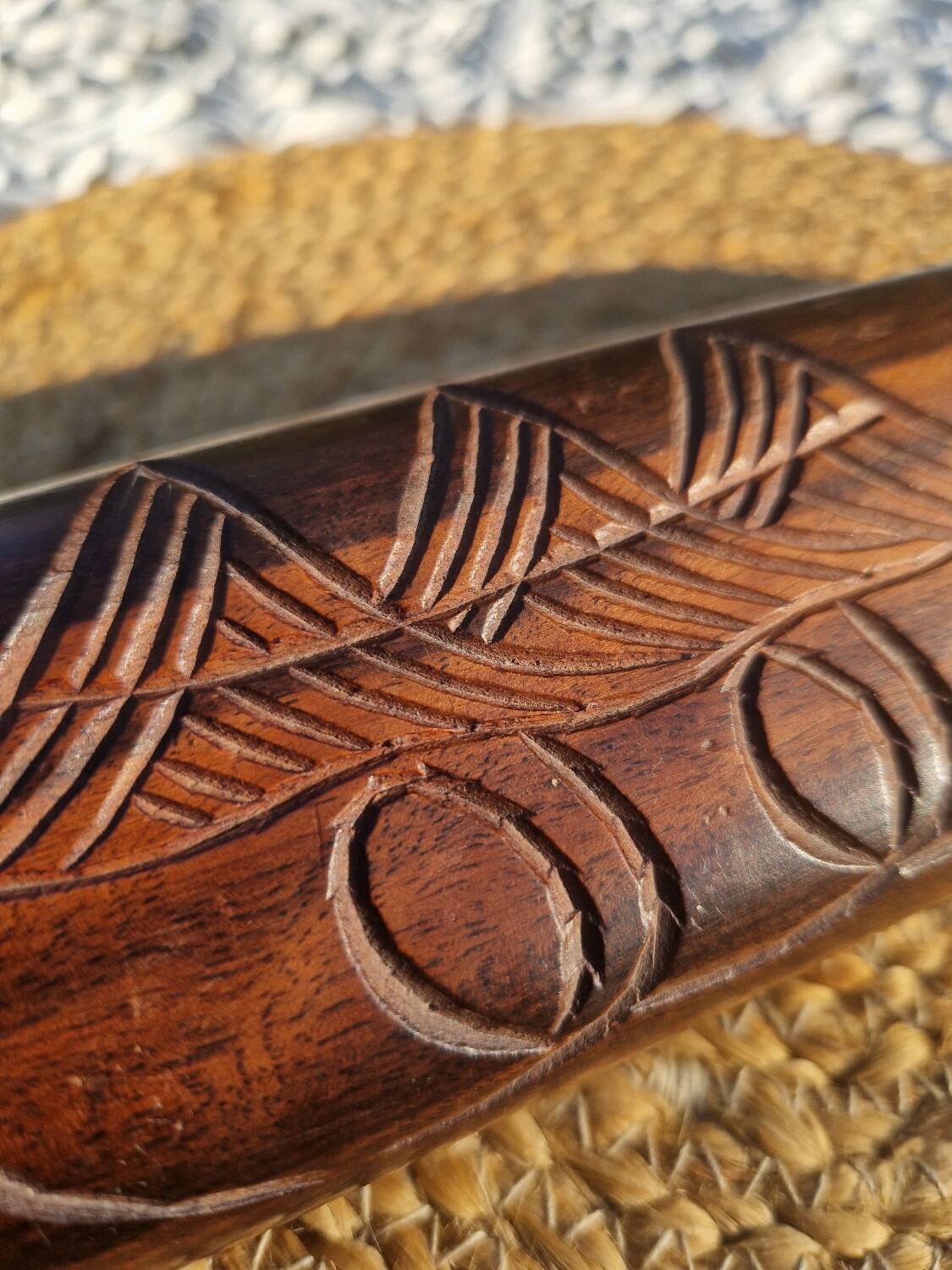 Jeu Awalé africain vintage en bois avec ses 48 graines