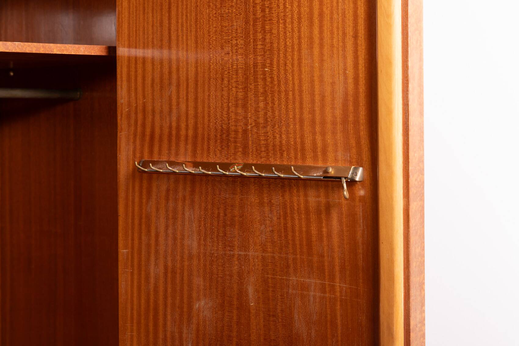 Italian Mid-Century Maple veneer wardrobe from 1950’s
